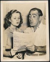 cca 1930-1940 5 db amerikai filmfotó, feliratozottak (Warner Bros, Paramount Pictures, stb.), 16x15 ...