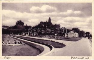 Siófok, Balaton parti park, csónakázók