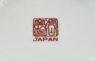 Japán porcelán váza, aranyozott pávás, virágos mintával. Matricás, jelzett, kisebb kopásnyomokkal, m...