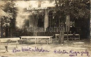 1921 Balatonaliga (Balatonvilágos), Rédei vendéglő kertje. photo