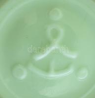 2 db különféle krémes tégely, üveg és porcelán, jelzett, kisebb kopásnyomokkal, d: 5 cm és 8,5 cm