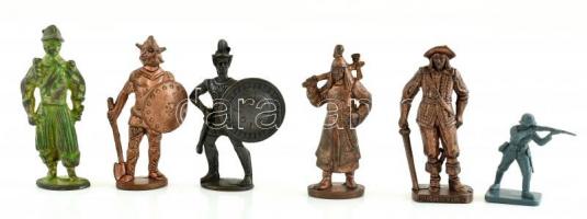 5 db különféle fém katona és harcos figura + kis műanyag katona, m: 2,5 cm - 4 cm