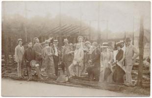 1911 Brassó, Kronstadt, Brasov; a leégett nyári színház a színészekkel / burnt down summer theatre with actors and actresses. photo