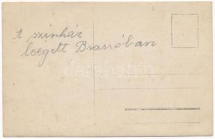 1911 Brassó, Kronstadt, Brasov; a leégett nyári színház a színészekkel / burnt down summer theatre w...