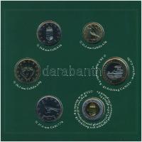 2012. 5-200Ft (6xklf) forgalmi szett, dísztokban. Belső tokon ragasztás részben elengedett T:BU