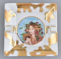 Hollóházi Faragó Miklós (1947- ) által tervezett porcelán készlet (váza, hamutál, bonbonniere) díszd...