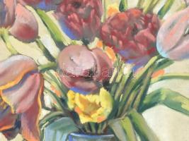 Hoffmann Antal (1895 - ): Csendélet . Pasztell, papír. Jelzett, üvegezett sérült keretben, 82x60 cm