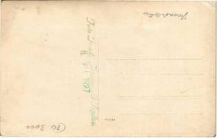 1927 Trencsénteplic, Trencianske Teplice; strand, söröző férfi / beach, man drinking beer. Foto Frie...