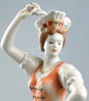 Hollóházi népviseletes táncos lány, kézzel festett, jelzett, kopott, m:29 cm