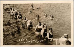 1936 Hévízfürdő, fürdőzők. Ring Foto, photo
