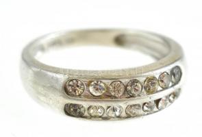 Ezüst(Ag) kétsoros köves gyűrű, jelzett, méret: 56, bruttó: 3,67 g