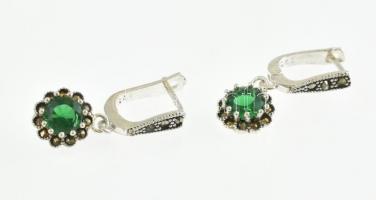 Ezüst(Ag) ékszerszett: csavart nyaklánc medállal, gyűrű, fülbevalópár, jelzett, bruttó: 11,96 g