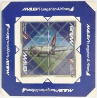 MALÉV repülőgépet ábrázoló, hajtogatható mozaikkép, kissé kopott, eredeti, kissé sérült papírtokjában, 8,5x8,5 cm