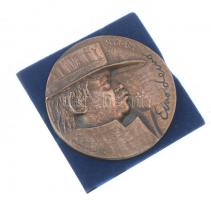 Finnország 1978. "Eino Leino" Br emlékérem hiányos tokban. Szign.: M. Koskela (70mm) T:1-
...