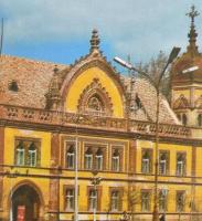 László Péter: Bemutatjuk Veszprémet. Veszprém, 1989., (Pannon-ny.) Kiadói műbőr-kötés. 48. számú szá...