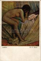 Lektüre / Erotic nude lady art postcard. Wiener Kunst B.K.W.I. 181/9. s: H.C. Kosel (fa)