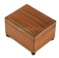 Zenélő fa doboz, működik, kopott, 12x5x8cm