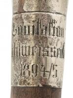 Ezüst (Ag): Fa sétapálca ezüst nyéllel. Gót felirattal: Székesfehérvár 1894. Jelzett. Bruttó: 200 g