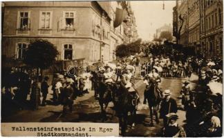 Cheb, Eger; Wallensteinfestspiele, Stadtkommandant / festival, parade on the street. Josef Zimmermann photo