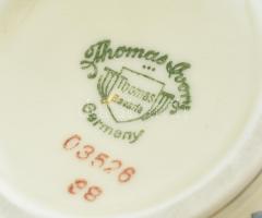 Thomas Ivory Bavaria német porcelán váza, matricás, jelzett, apró kopásnyomokkal, m: 12 cm