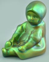 Zsolnay eozin mázas ülő kislány, jelzett, apró kopásnyomokkal, m: 7,5 cm, (tervezte: Sinkó András)