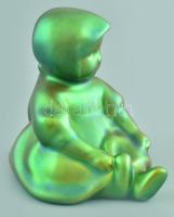 Zsolnay eozin mázas ülő kislány, jelzett, apró kopásnyomokkal, m: 7,5 cm, (tervezte: Sinkó András)