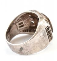 Ezüst (Ag) gyűrű apró kövekkel. Jelzett. Méret 50, br 6,39 g