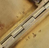 Ezüst (Ag) cigaretta tárca. Sérült, kopott, vésett GR monogrammal. Jelzett 8x9 cm bruttó: 90g