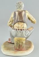 Poema Artistic Cluj Napoca (Kolozsvár) , Cipész, festett porcelán, jelzett, apró kopásnyomokkal, m: ...