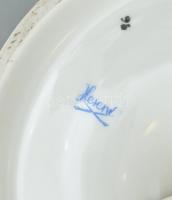 Herendi virág mintás lámpatest sérült ernyővel, kézzel festett, jelzett, apró kopásnyomokkal, nem ki...