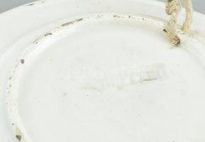 Hollóházi népi mintás kerámia tányér és egy jelzés nélküli tányér, apró lepattanások, jelzett, d: 14...