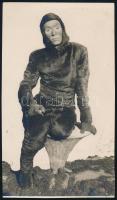 cca 1930 Angelo (1894-1974) budapesti fényképész és fotóművész pecsétjével jelzett, feliratozott vintage fotó (A medve), 17,5x10,2 cm