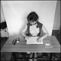 Hókusz-pókusz, itt a fókusz, több fotómodell közreműködésével, különböző időpontokban és eltérő hely...