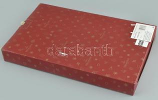 Villeroy Boch karácsonyi porcelántálca, matricás, jelzett, eredeti karton dobozában. 34x22cm