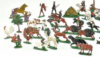 Nagyon sok western, indiános, festett ólomkatona és tereptárgy kb 4-7 cm
