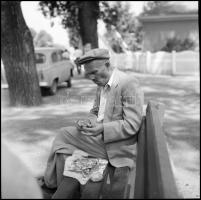 Kotnyek Antal (1921-1990) budapesti fotóriporter hagyatékából 13 db vintage NEGATÍV, vegyes témákról...