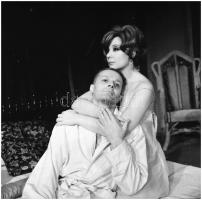 cca 1967 Ruttkai Éva (1927-1986) és Darvas Iván (1925-2007) színészek közös jelenetben, 9 db vintage...