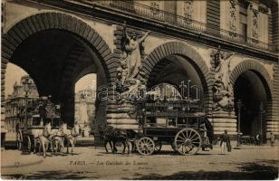 Paris, Les Guichets du Louvre / horse-drawn omnibus, ticket office (EK)