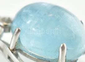 Ezüst(Ag) medál akvamarinnal, jelzett, h: 3 cm, bruttó: 2,37 g
