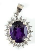 Ezüst(Ag) medál, ametiszttel, jelzett, h: 2,5 cm, bruttó: 2,8 g