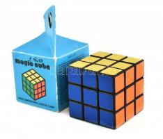 Rubik kocka, eredeti kopott csomagolásában, 5,5x5,5 cm