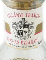 Villányi tramini 1993 félédes fehérbor, bontatlan, csapos üvegben 2L-es kiszerelés 42 cm