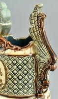 Gerbing and Stephon majolika váza. Kézzel festett, jlezett, restaurált. 17 cm