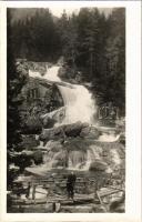 Tátra, Magas-Tátra, Vysoké Tatry; Velky vodopád / Grosser Wasserfall / Nagy vízesés / waterfall (képeslapfüzetből / from postcard booklet)