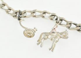 Ezüst(Ag) masszív pancer karkötő, 5 db függővel, apró javításokkal, jelzett, bruttó: 22,3 g