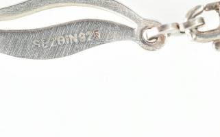 Ezüst(Ag) hullámmintás áttört glídes nyaklánc, jelzett, h: 42,5 cm, nettó: 15 g