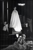 El Kazovszkij. Bp., 2003, Műcsarnok. Színes és fekete-fehér képekkel, El Kazovszkij műveinek reprodu...