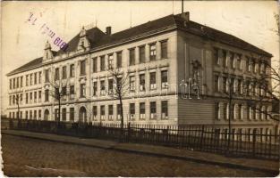 1919 Praha, Prague; Brevnov, Jubilejní skola / school (b)