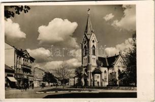 1941 Ungvár, Uzshorod, Uzhhorod, Uzhorod; Drugeth tér, evangélikus templom, cukrászda, gyógyszertár / square, Lutheran church, confectionery, pharmacy