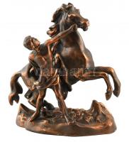 Lófékező bronz szobor. Jelzés nélkül. m: 26 cm